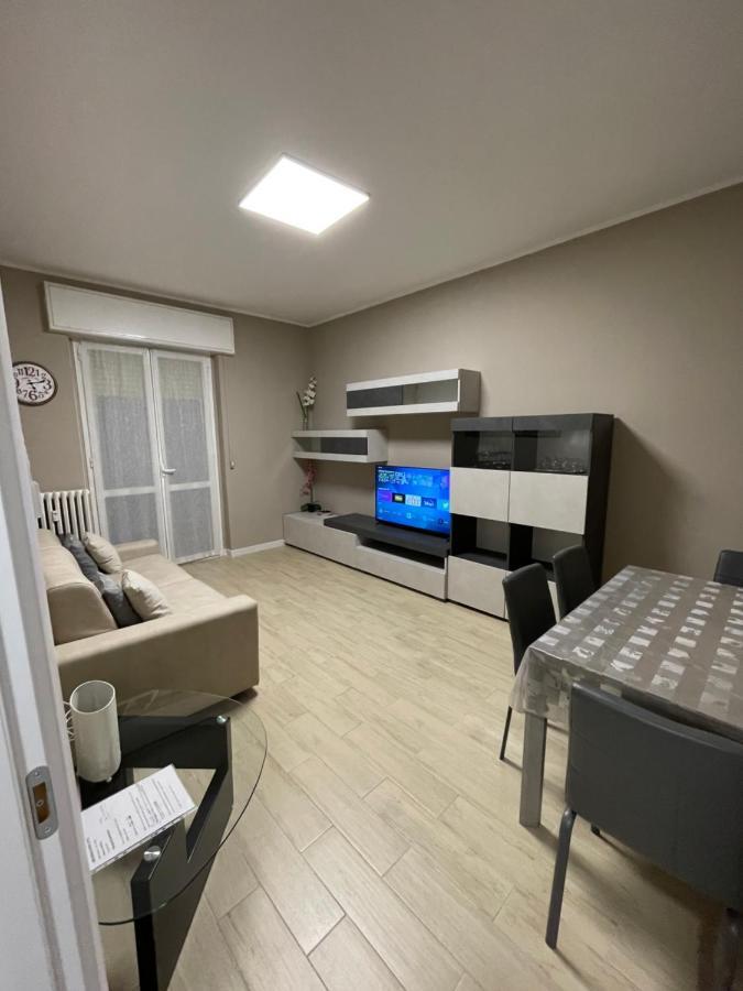 Casa Iris Διαμέρισμα Rozzano Εξωτερικό φωτογραφία